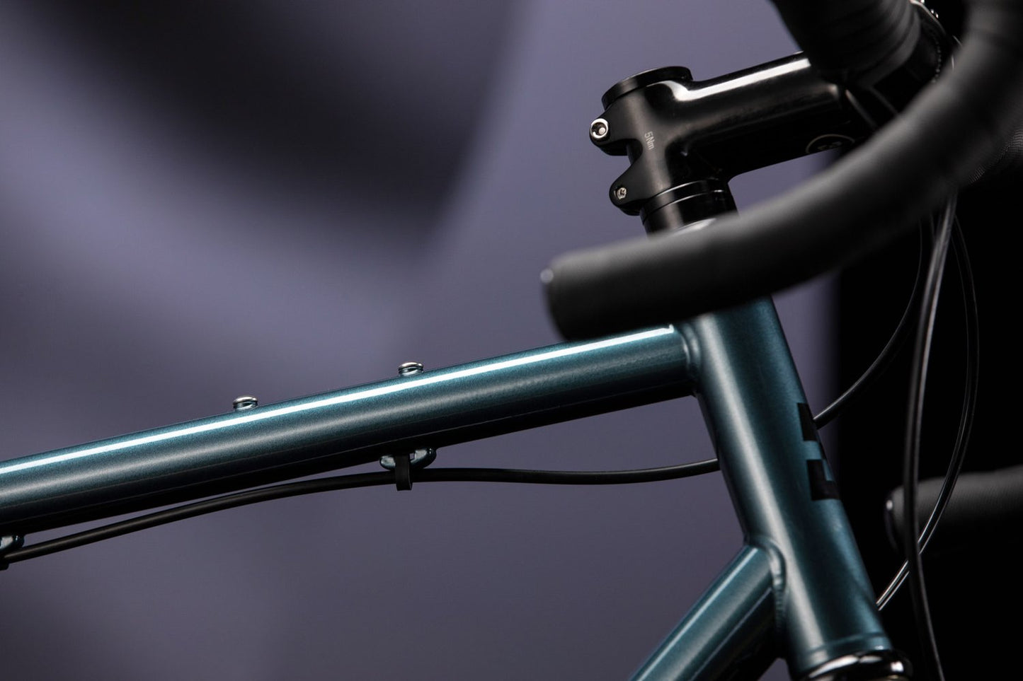 Bombtrack Arise SG Apex