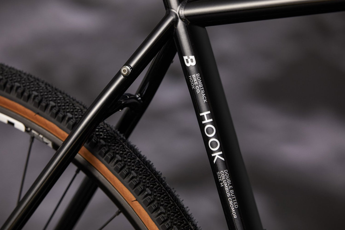 Bombtrack Hook Frame Set