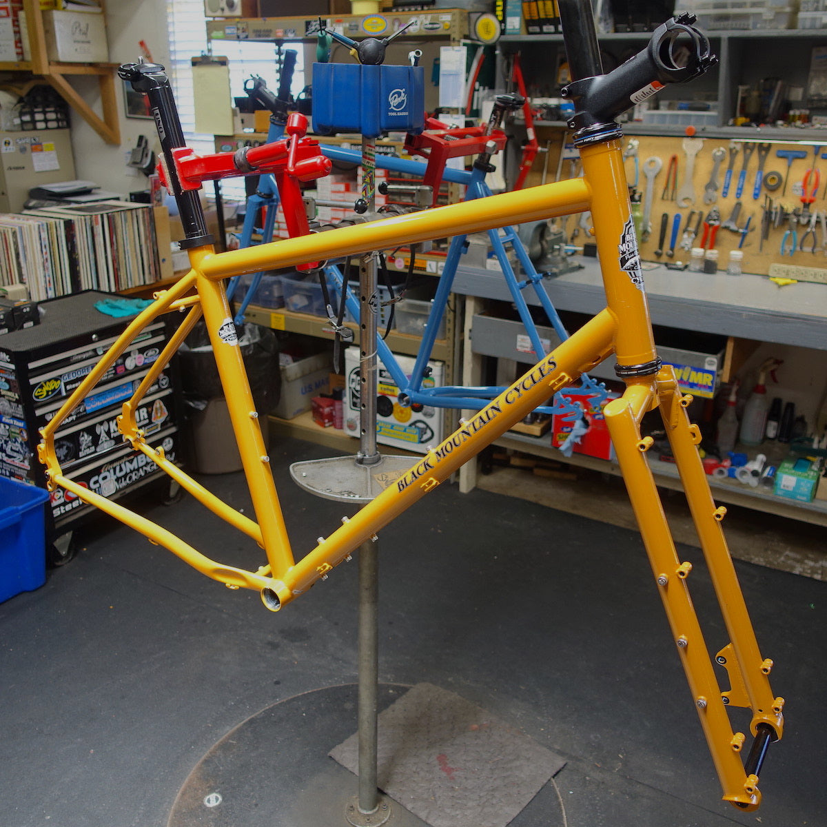 Black Mountain Cycles  La Cabra