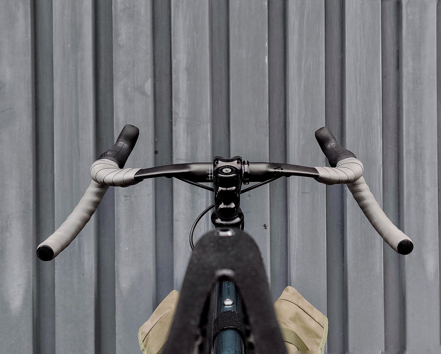 Evade Batwing Carbon